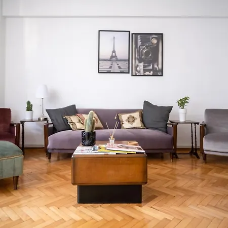 Spacious Flat With Location In Beyoglu * Istanbul