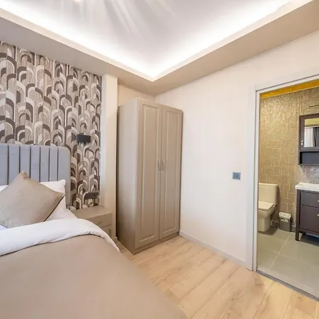 Taksim No 44 & Hotel *