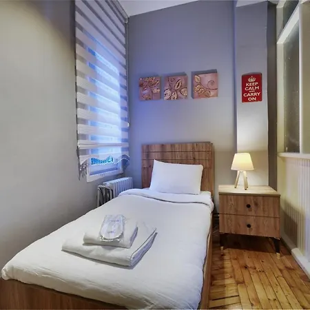 Marvelous 4 Bedroom / Perfect Location *
