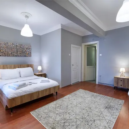 Apartment Marvelous 4 Bedroom / Perfect Location Istanbul