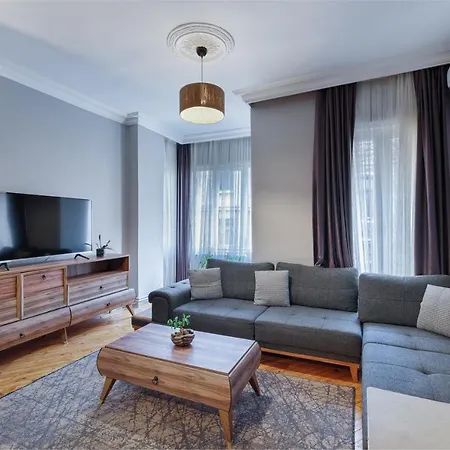 Marvelous 4 Bedroom / Perfect Location Istanbul