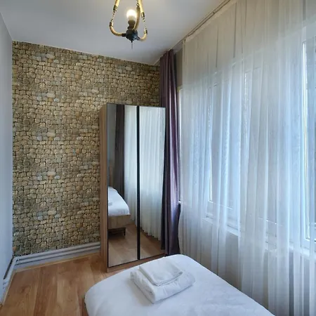 Marvelous 4 Bedroom / Perfect Location * Istanbul