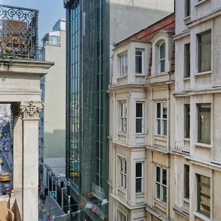 Apartment Marvelous 4 Bedroom / Perfect Location