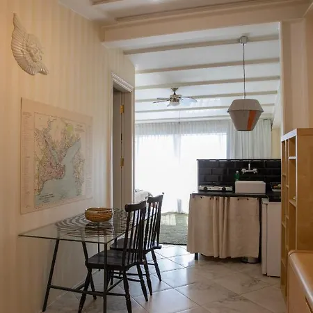 Chiconomy Apartment