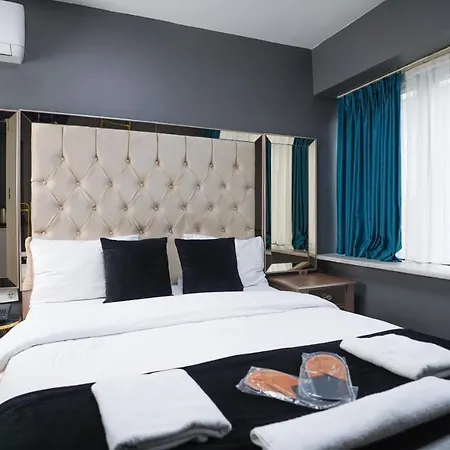 Hotel Luka *