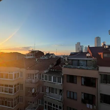 Apartment Sisli Osmanbey Taksim Large Terrace, Quietness And Space Istanbul