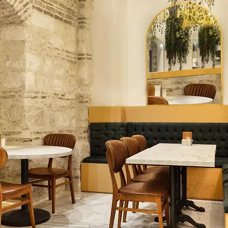 Hotel Pera Rasso 3*