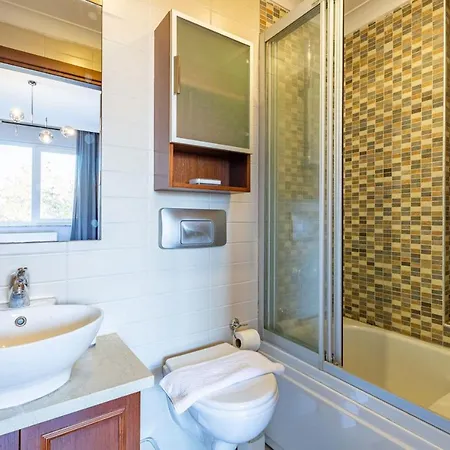 Outstanding Flat With Calming View Nisantasi Apartment *