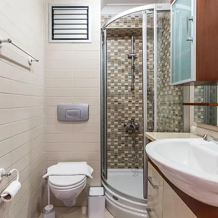 Apartment Outstanding Flat With Calming View Nisantasi