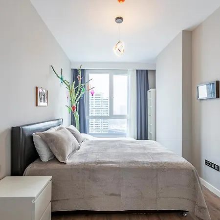 Apartment Outlet Karsisinda Harika Bir Daire Tn3 Istanbul
