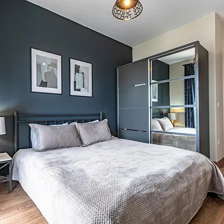 Apartment Lux Furnished Modern