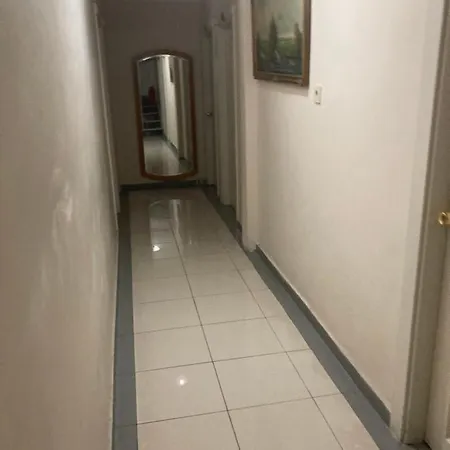 Hotel Ay 3*