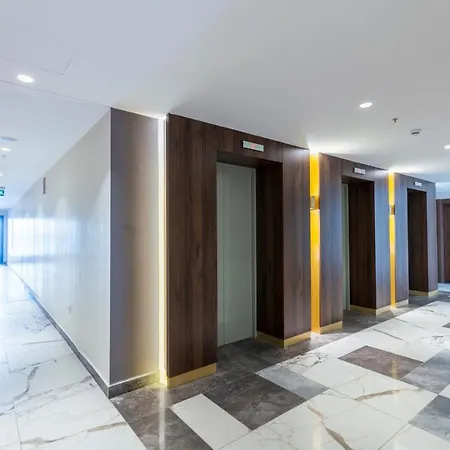Apartment 212 Outlet Karsisinda Lux N7