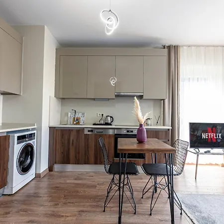 212 Outlet Karsisinda Lux N7 Apartment *