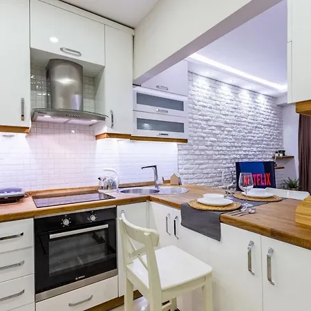 Excellent Flat With A Lovely Backyard In Nisantasi * Istanbul