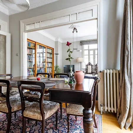 Apartment Flat With Balcony And Bosphorus View In Beyoglu