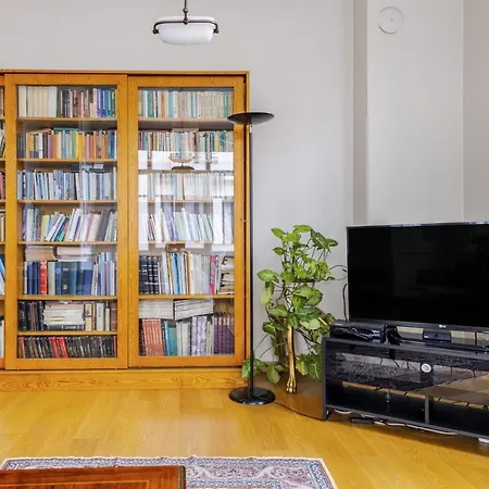 Flat With Balcony And Bosphorus View In Beyoglu * Istanbul