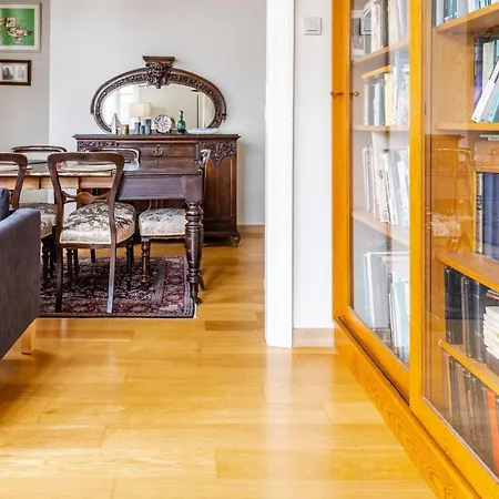 Apartment Flat With Balcony And Bosphorus View In Beyoglu *