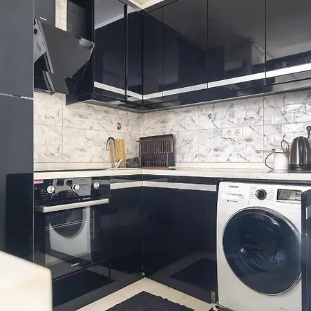 Central Flat With Balcony In Inonu Sisli Apartment *