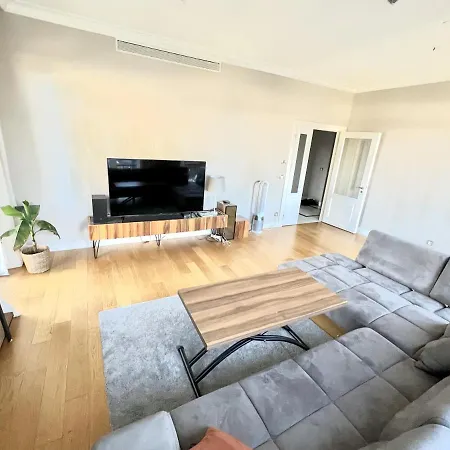 Emaar 2bed+3bath 120sqm Spacious Apartment