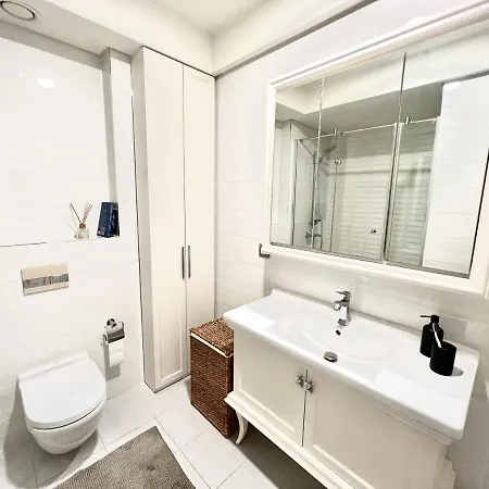 Apartment Emaar 2bed+3bath 120sqm Spacious