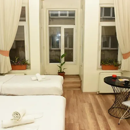 Apartment Life Span Harbiye