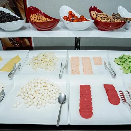 Airport Express Hotel 4*