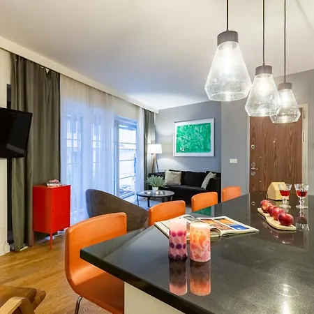 Splendid Flat With Excellent Location In Beyoglu Apartment