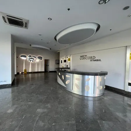 Luxury With Pool In The Center Of * Istanbul