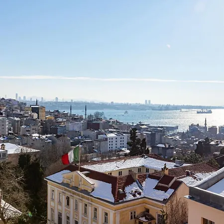 Enchanting Flat In Beyoglu With Bosphorus View Apartment