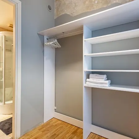 Enchanting Flat In Beyoglu With Bosphorus View Apartment *