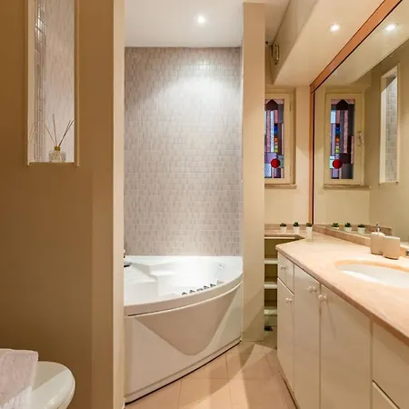 Enchanting Flat In Beyoglu With Bosphorus View Istanbul