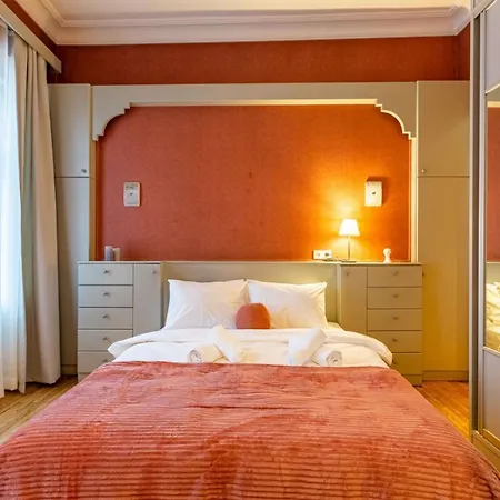 Enchanting Flat In Beyoglu With Bosphorus View Apartment