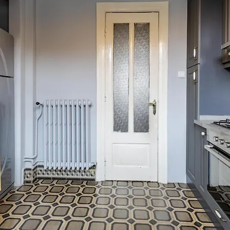 Apartment Flat With Balcony And Bosphorus View In Beyoglu