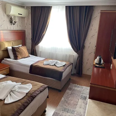 Hotel Hermanos 3*