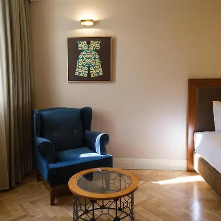 Golden Age Taksim 4*
