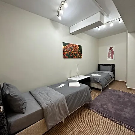 Cihangir Saracoglu Apartment
