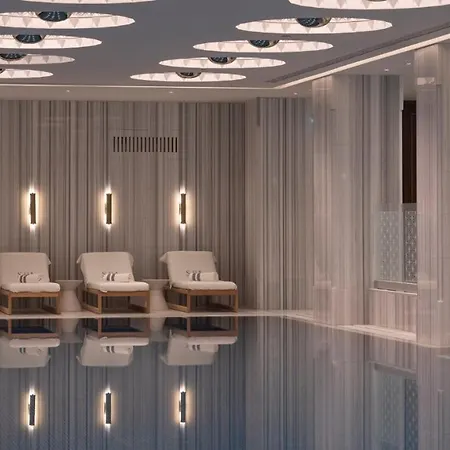 The Peninsula Hotel 5*