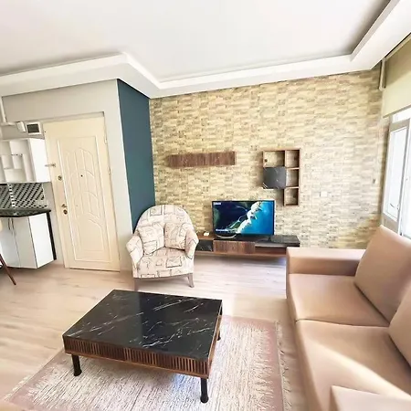 House In The Center Of Kadikoy Apartment