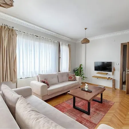 Gumussuyu By Azad Homes Apartment