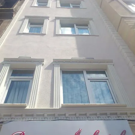Hotell Pera Main