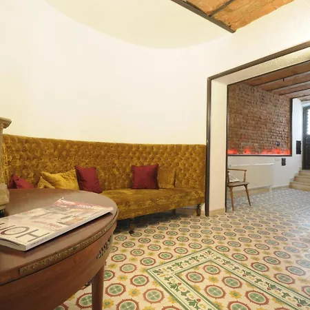 Apartment Casa 1899 *