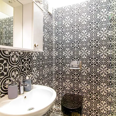 Fully Furnished Studio Flat In Beyoglu اسطنبول