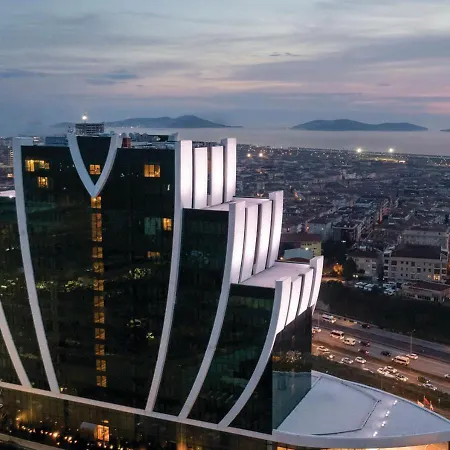 Elite World Grand Küçükyalı 5*