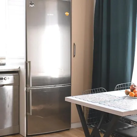 1+1 W/netflix Close To Taksim, Nisantasi, Bomonti