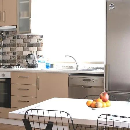 1+1 W/netflix Close To Taksim, Nisantasi, Bomonti *