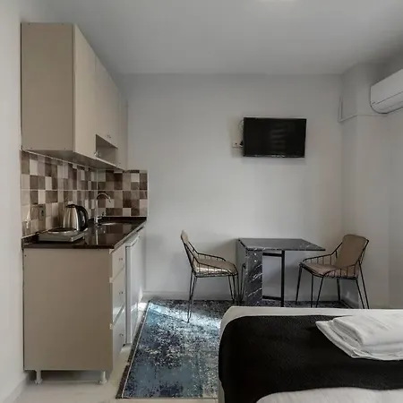 Cozy & Comfy Studio At Beyoglu - 41 Apartment