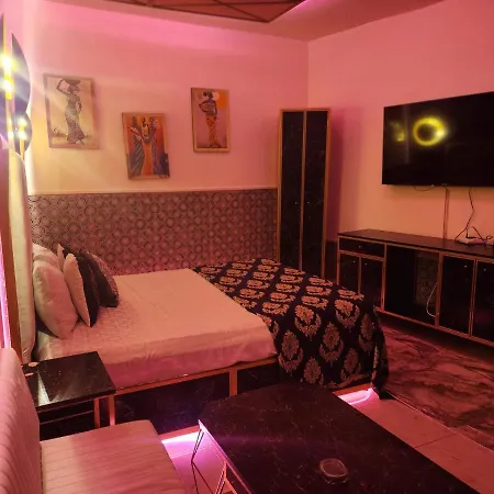 Apartment Royal Suit Apartments Hotel