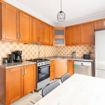 Modern And Fully Furnished Flat In Sisli *