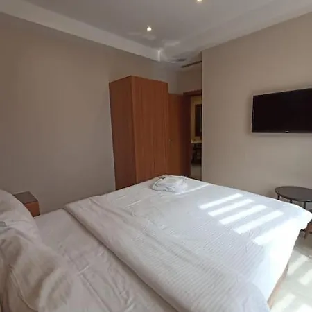 Elmas Apartment